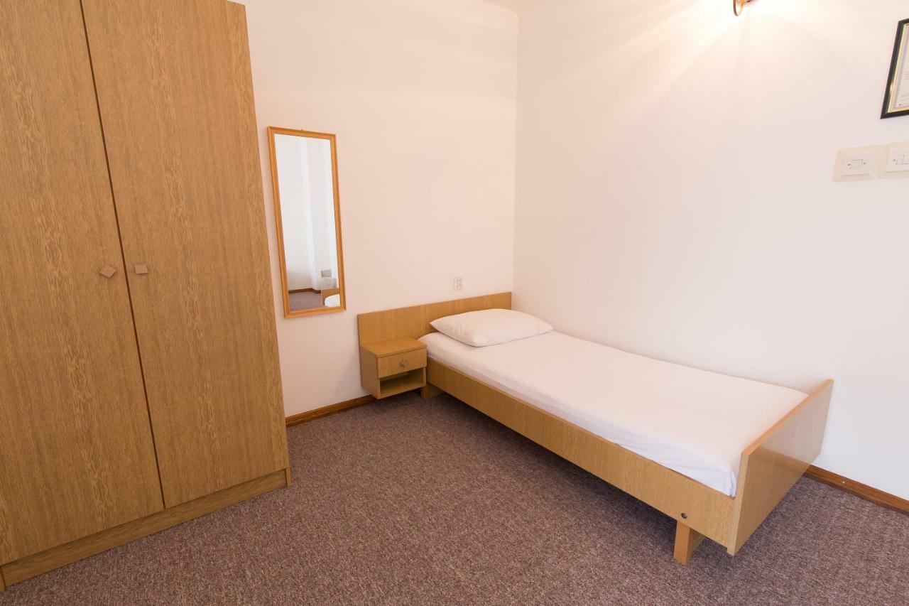 סנג' Rooms Nada מראה חיצוני תמונה